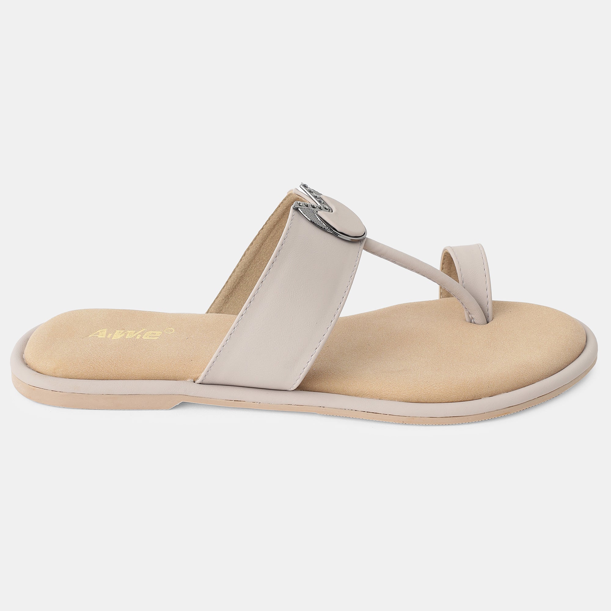 Aiwie-Womens-Stylish-Flat-Slip-On-Sandals-with-Comfortable-Sole-and-Metal-Ring-Design A160893