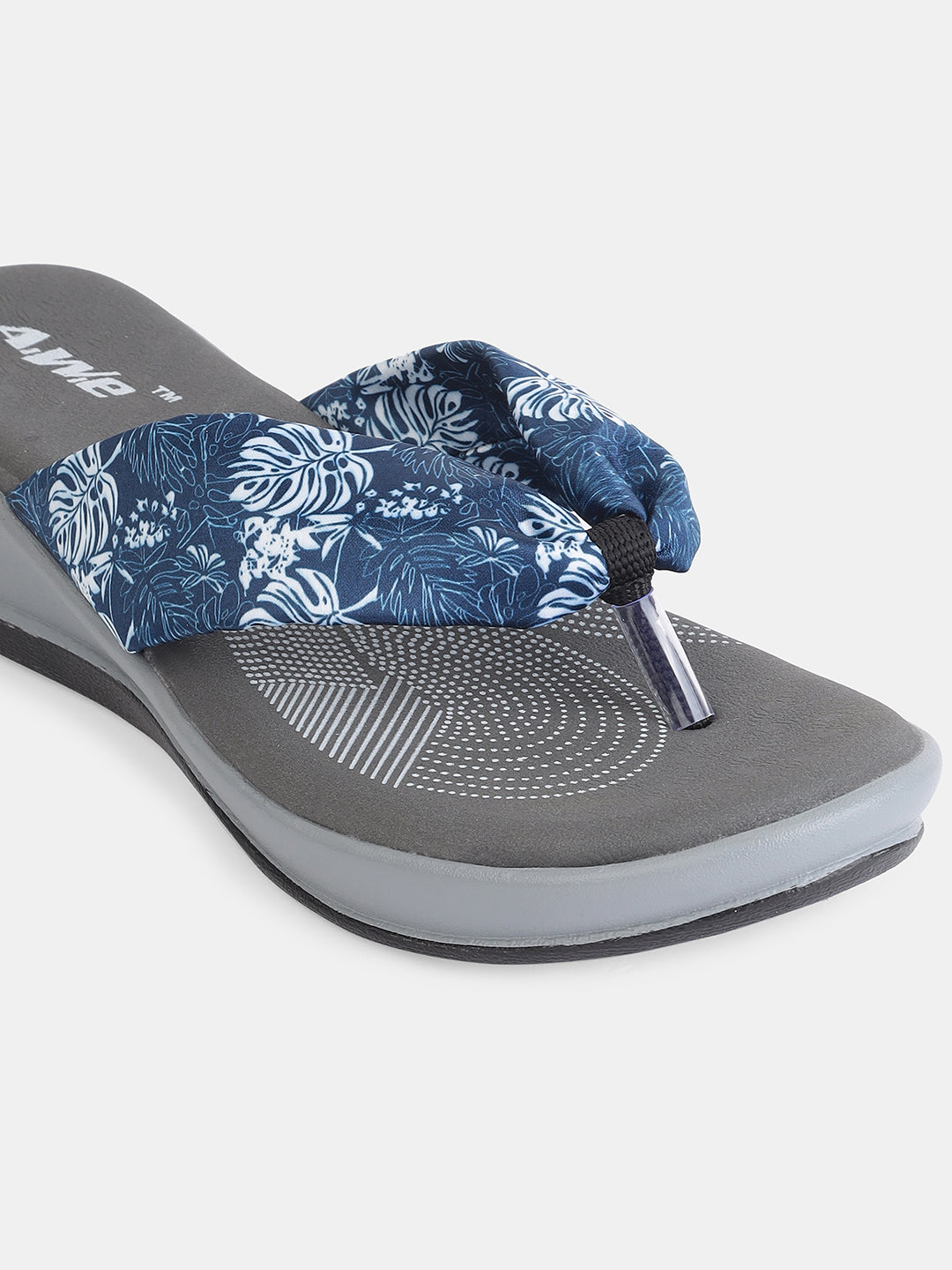 Aiwie Womens Printed Fabric Strap Flip-Flops with Cushioned Sole Ð Lightweight Daily Wear Slippers for Casual & Home Use Heel Size : 1.5 Inches