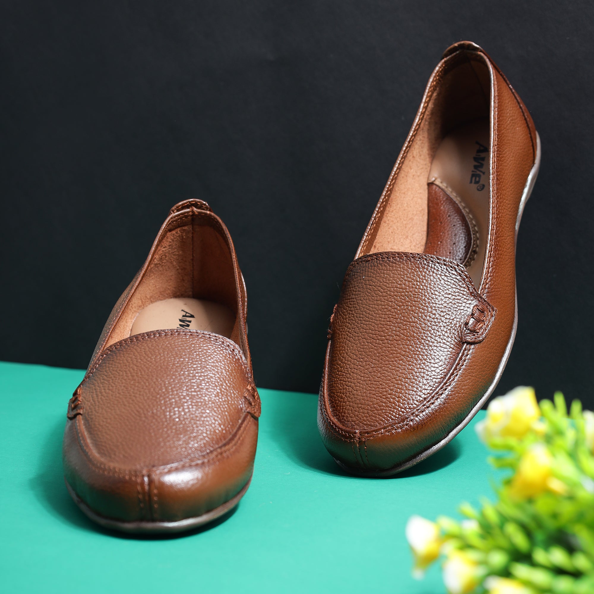 Aiwie-Womens-Classic-Loafers-with-Cushioned-Insole-and-Slip-On-Design-for-Daily-and-Office-Wear B160216