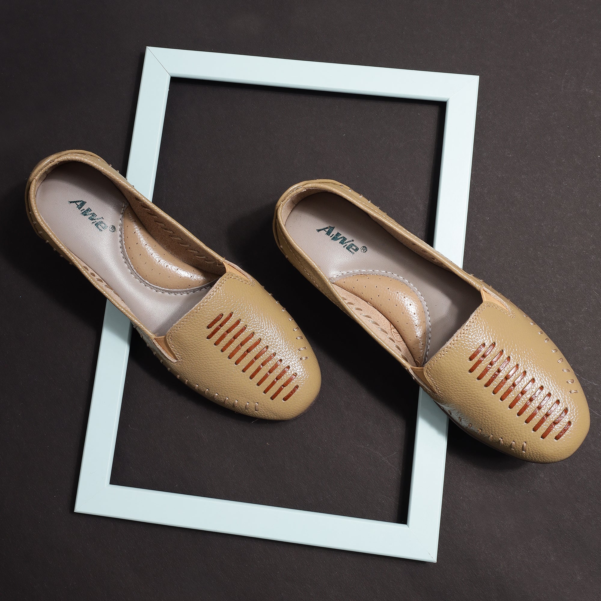 Aiwie-Womens-Comfortable-Slip-On-Flats-with-Cut-Out-Design-and-Soft-Sole-for-Daily-Wear B160217