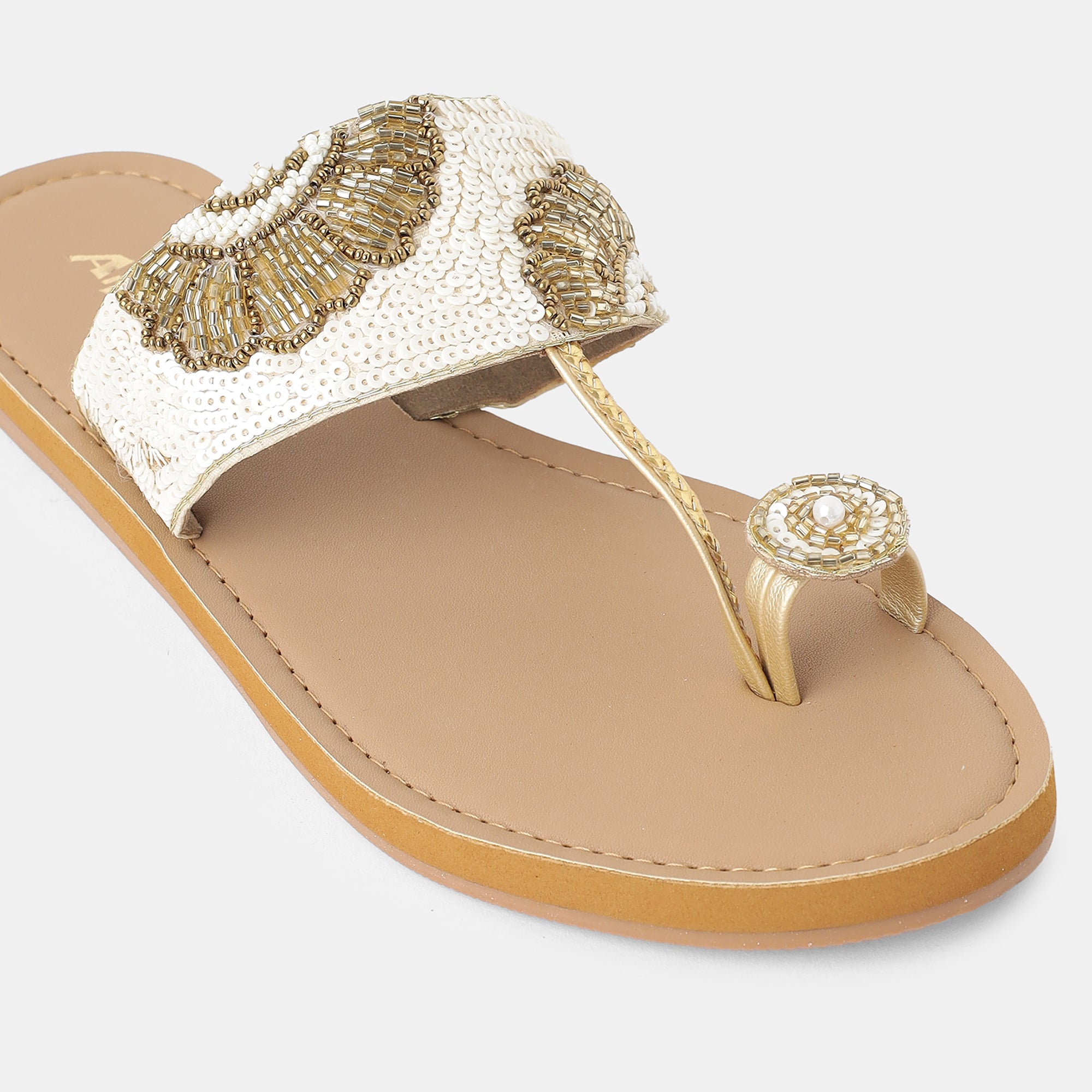 Aiwie-Womens-Ethnic-Embroidered-Toe-Ring-Flats-with-Comfortable-Sole-for-Festive-and-Daily-Wear B240212