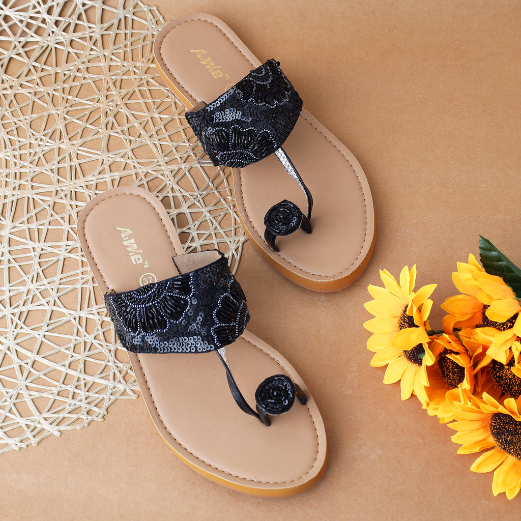 Aiwie-Womens-Ethnic-Embroidered-Toe-Ring-Flats-with-Comfortable-Sole-for-Festive-and-Daily-Wear B240212